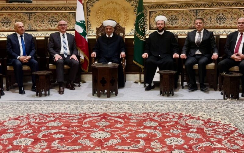 “المفتي دريان يواصل لقاءاته: تأكيد على وحدة بيروت، دعم لتحفيظ القرآن، وتشديد على الإنماء المتوازن”