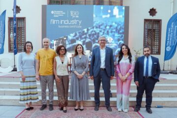 كلية التعليم المستمر بالجامعة الأمريكية بالقاهرة تطلق شهادة “Film Industry Business Certificate” بالتعاون مع  منصة Silver Screen Film School لتأهيل صناع السينما تجاريًا