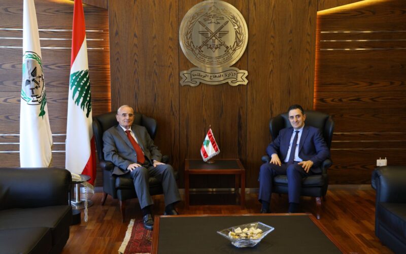وزير الدفاع الوطني استقبل النائب رازي الحاج
