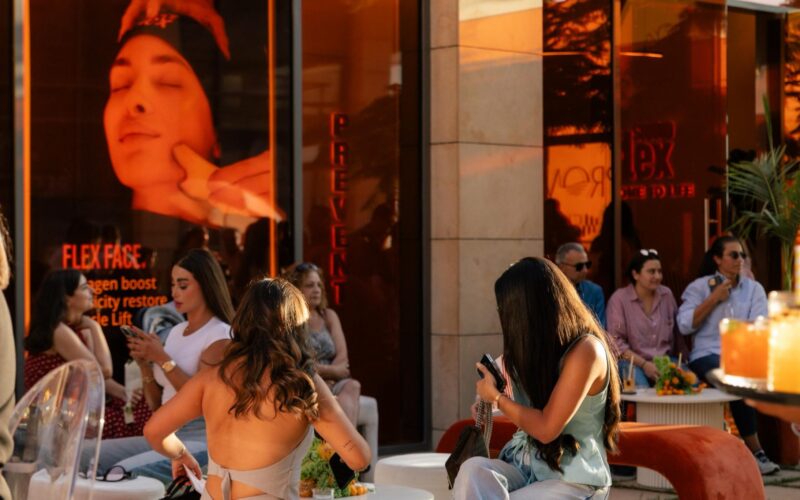 FLEX STUDIO يحتفل بافتتاح فرعه الأكبر في واجهة ضبية البحرية حدث استثنائي يجمع بين الابتكار والعافية والمجتمع