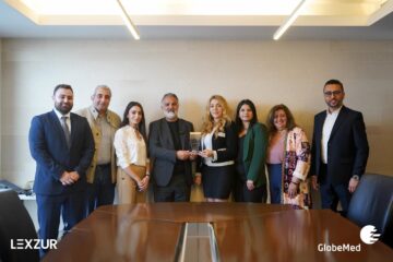 فريق الشؤون القانونية في غلوب مد يحرز جائزة Legal Tech Innovation المرموقة لعام 2025من Lexzur